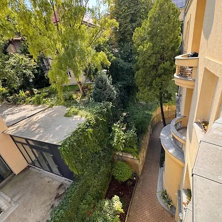 Beautiful With A View Of Castle * Bratislava