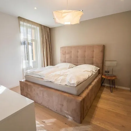 Apartment Beautiful With A View Of Castle