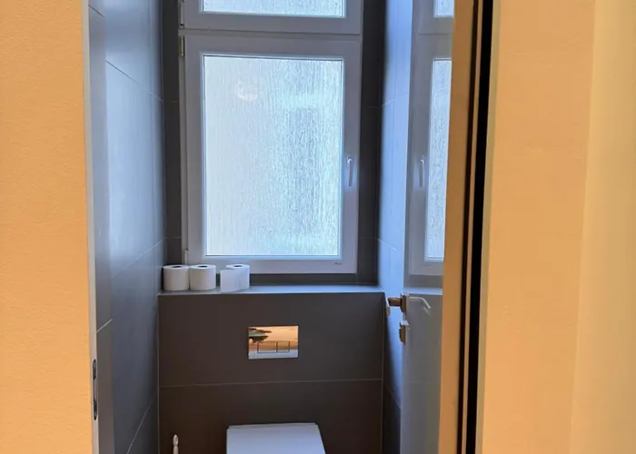 Beautiful With A View Of Castle Apartment